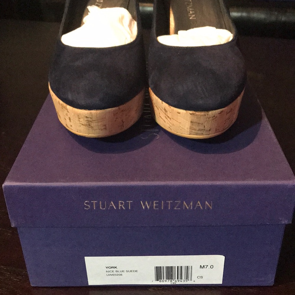LIKE NEW! Hard to find Stuart Weitzman YORK Nice Blue Suede 6.5B